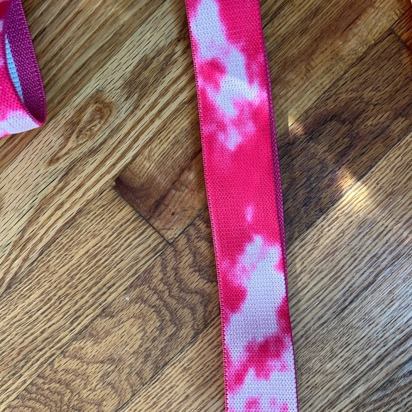 Pink and White Tie-Dye exercise bands - Picture 5 of 7